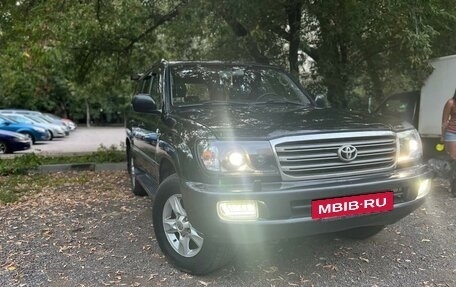 Toyota Land Cruiser 100 рестайлинг 2, 2004 год, 1 750 000 рублей, 23 фотография