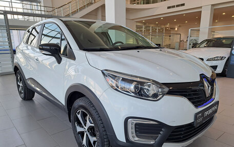 Renault Kaptur I рестайлинг, 2019 год, 1 750 000 рублей, 3 фотография