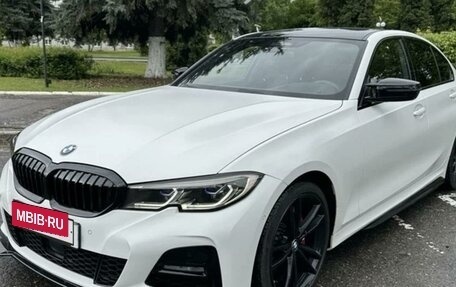 BMW 3 серия, 2019 год, 4 100 000 рублей, 1 фотография