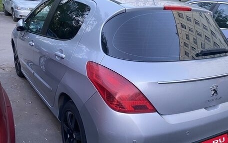 Peugeot 308 II, 2011 год, 610 000 рублей, 2 фотография