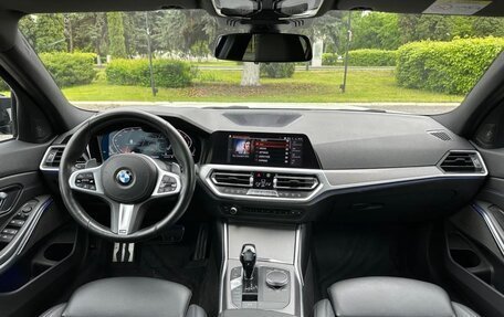 BMW 3 серия, 2019 год, 4 100 000 рублей, 6 фотография