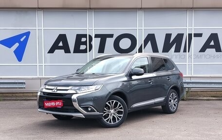 Mitsubishi Outlander III рестайлинг 3, 2018 год, 2 175 000 рублей, 1 фотография