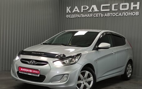 Hyundai Solaris II рестайлинг, 2013 год, 800 000 рублей, 1 фотография