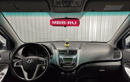 Hyundai Solaris II рестайлинг, 2013 год, 800 000 рублей, 8 фотография