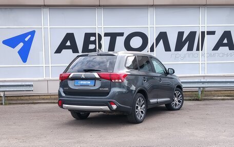 Mitsubishi Outlander III рестайлинг 3, 2018 год, 2 175 000 рублей, 2 фотография