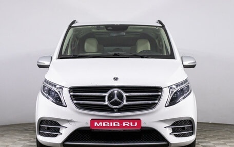 Mercedes-Benz V-Класс, 2018 год, 6 250 000 рублей, 2 фотография