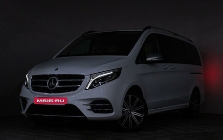 Mercedes-Benz V-Класс, 2018 год, 6 250 000 рублей, 29 фотография