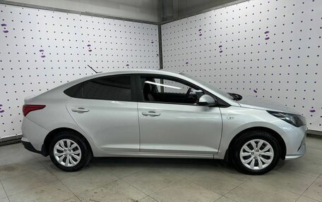 Hyundai Solaris II рестайлинг, 2022 год, 1 680 000 рублей, 4 фотография