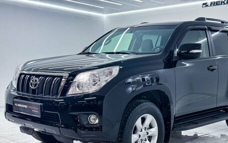 Toyota Land Cruiser Prado 150 рестайлинг 2, 2012 год, 3 199 000 рублей, 2 фотография