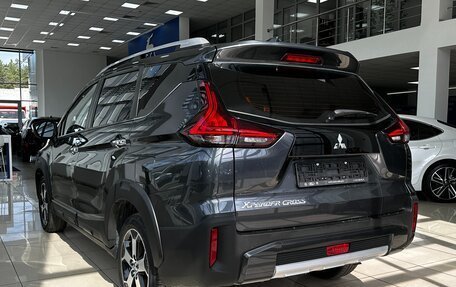 Mitsubishi Xpander, 2022 год, 2 490 000 рублей, 6 фотография