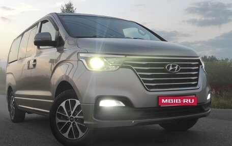 Hyundai Grand Starex Grand Starex I рестайлинг 2, 2019 год, 4 900 000 рублей, 32 фотография