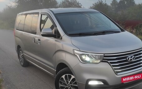 Hyundai Grand Starex Grand Starex I рестайлинг 2, 2019 год, 4 900 000 рублей, 31 фотография