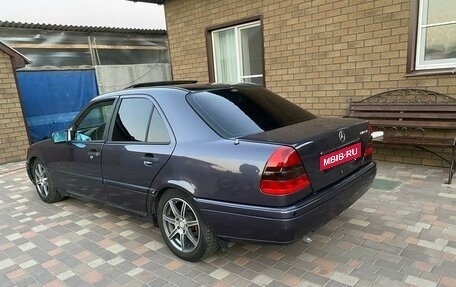 Mercedes-Benz C-Класс, 1995 год, 450 000 рублей, 6 фотография