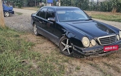 Mercedes-Benz E-Класс, 2000 год, 280 000 рублей, 1 фотография