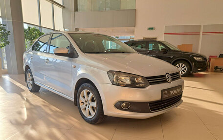 Volkswagen Polo VI (EU Market), 2012 год, 750 000 рублей, 3 фотография