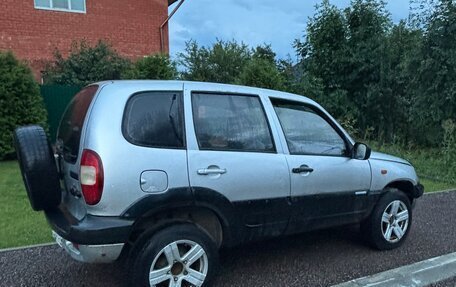 Chevrolet Niva I рестайлинг, 2004 год, 185 000 рублей, 3 фотография