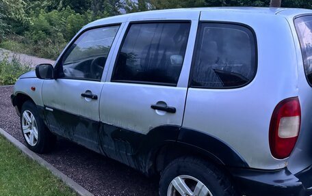 Chevrolet Niva I рестайлинг, 2004 год, 185 000 рублей, 5 фотография