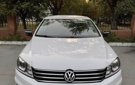 Volkswagen Passat B7, 2014 год, 1 450 000 рублей, 2 фотография