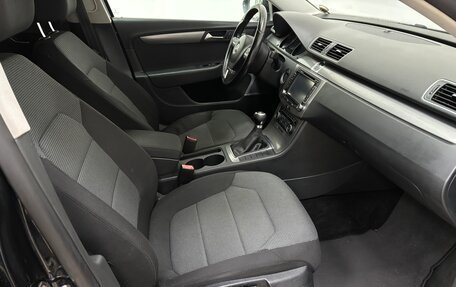 Volkswagen Passat B7, 2011 год, 1 060 000 рублей, 14 фотография