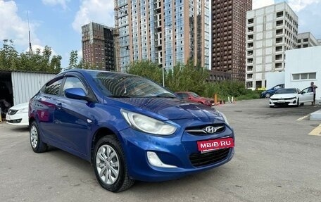 Hyundai Solaris II рестайлинг, 2012 год, 640 000 рублей, 3 фотография