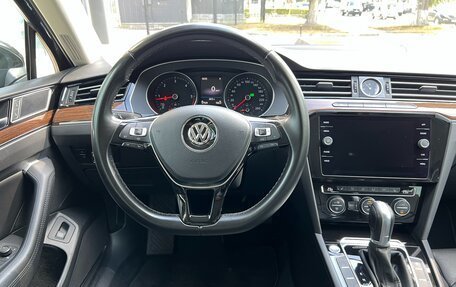 Volkswagen Passat B8 рестайлинг, 2018 год, 3 550 000 рублей, 18 фотография