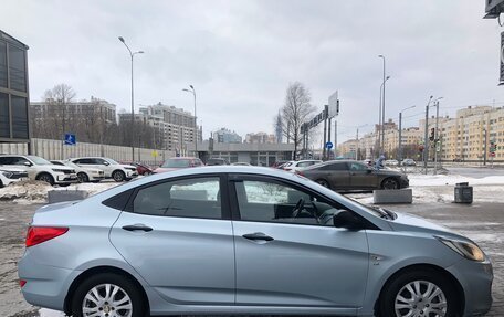 Hyundai Solaris II рестайлинг, 2011 год, 780 000 рублей, 2 фотография