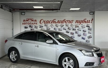 Chevrolet Cruze II, 2010 год, 849 000 рублей, 1 фотография