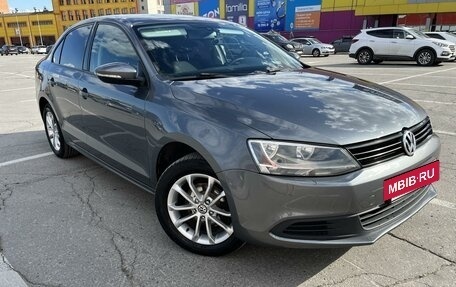 Volkswagen Jetta VI, 2012 год, 1 100 000 рублей, 3 фотография