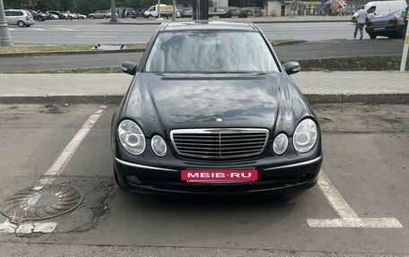 Mercedes-Benz E-Класс, 2003 год, 750 000 рублей, 2 фотография