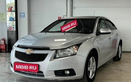 Chevrolet Cruze II, 2010 год, 849 000 рублей, 2 фотография