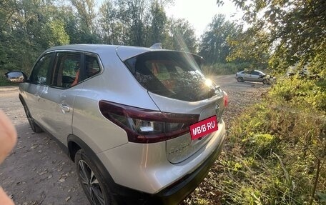 Nissan Qashqai, 2022 год, 2 200 000 рублей, 6 фотография