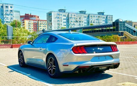 Ford Mustang VI рестайлинг, 2021 год, 2 580 000 рублей, 4 фотография