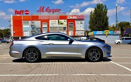 Ford Mustang VI рестайлинг, 2021 год, 2 580 000 рублей, 6 фотография