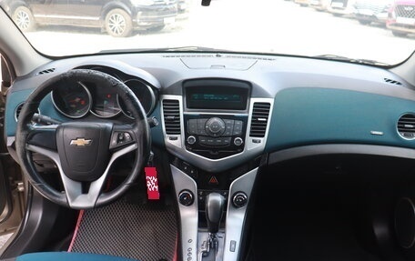 Chevrolet Cruze II, 2011 год, 750 000 рублей, 6 фотография