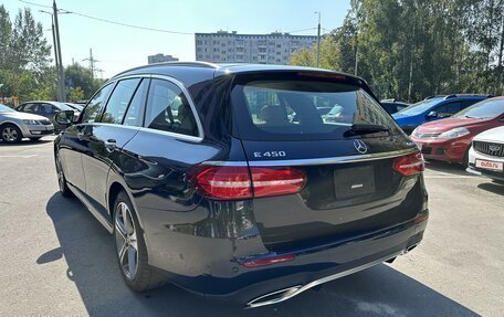 Mercedes-Benz E-Класс, 2019 год, 4 500 000 рублей, 4 фотография