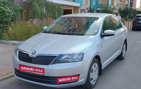 Skoda Rapid I, 2015 год, 850 000 рублей, 2 фотография