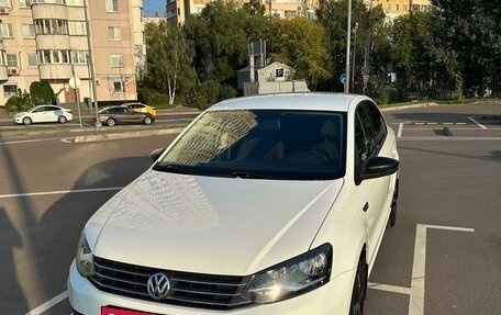 Volkswagen Polo VI (EU Market), 2017 год, 1 350 000 рублей, 1 фотография