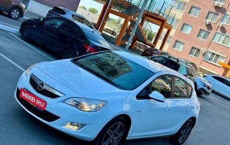 Opel Astra J, 2012 год, 1 100 000 рублей, 1 фотография