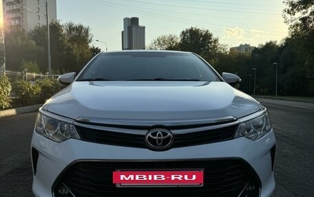 Toyota Camry, 2015 год, 2 290 000 рублей, 2 фотография