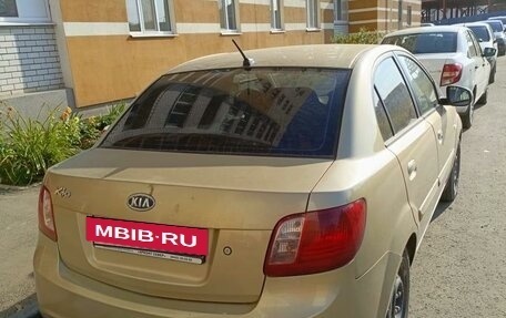 KIA Rio II, 2010 год, 650 000 рублей, 4 фотография