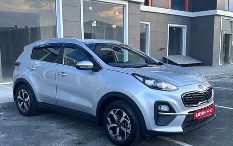 KIA Sportage IV рестайлинг, 2021 год, 2 250 000 рублей, 3 фотография