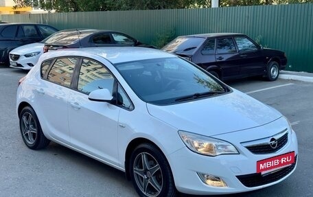 Opel Astra J, 2012 год, 1 100 000 рублей, 10 фотография