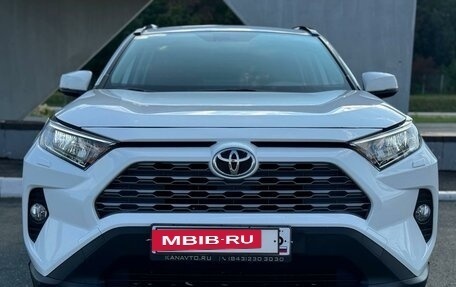 Toyota RAV4, 2020 год, 3 729 000 рублей, 4 фотография