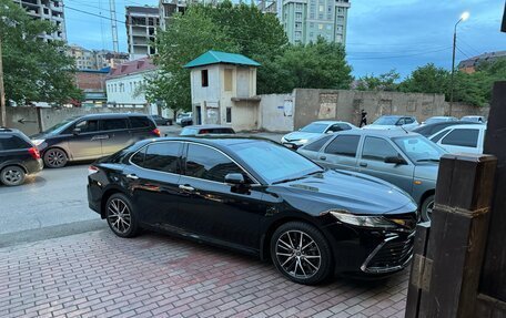 Toyota Camry, 2019 год, 2 950 000 рублей, 2 фотография