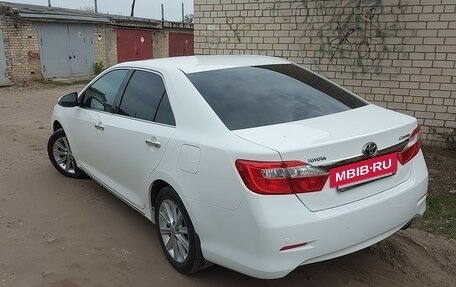 Toyota Camry, 2014 год, 2 050 000 рублей, 2 фотография