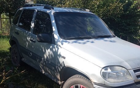 Chevrolet Niva I рестайлинг, 2005 год, 255 000 рублей, 2 фотография