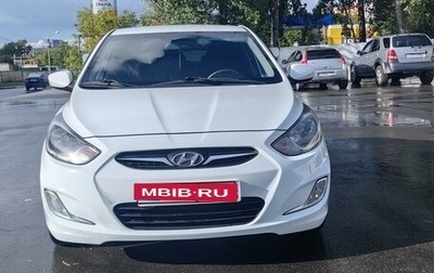 Hyundai Solaris II рестайлинг, 2013 год, 800 000 рублей, 1 фотография