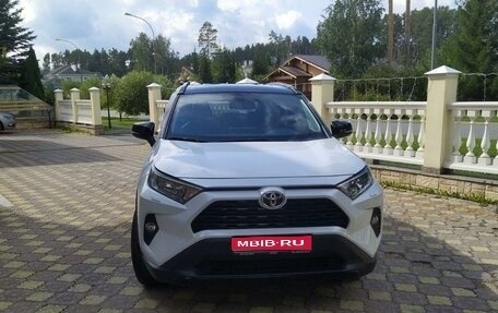 Toyota RAV4, 2020 год, 4 500 000 рублей, 1 фотография