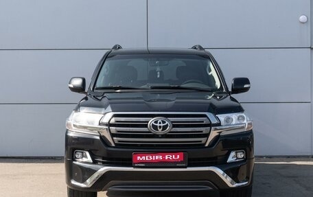 Toyota Land Cruiser 200, 2015 год, 5 719 000 рублей, 3 фотография