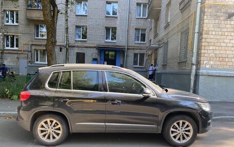 Volkswagen Tiguan I, 2011 год, 1 220 000 рублей, 3 фотография